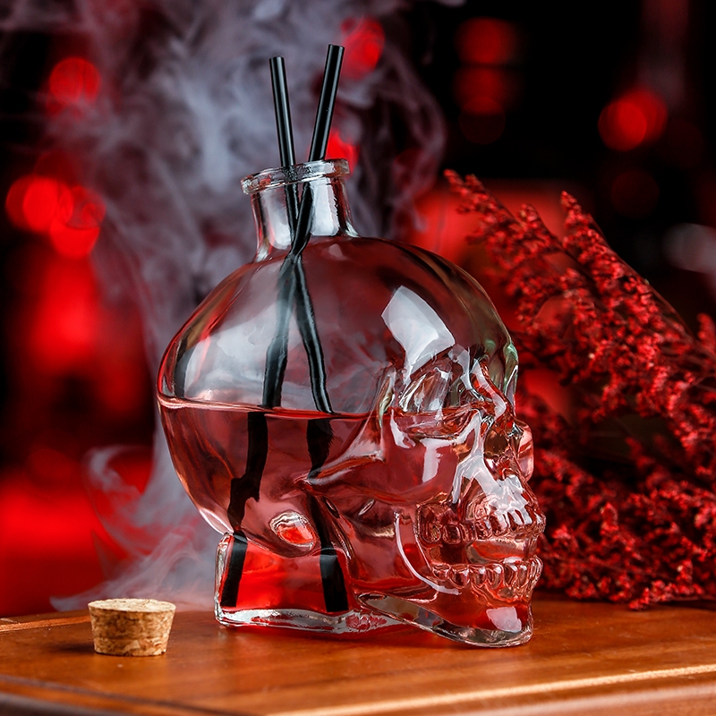 Advance Technology Skull Shape Glass Liquor Bottle